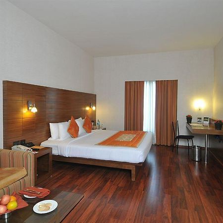 Vits Hotel Pune Eksteriør billede