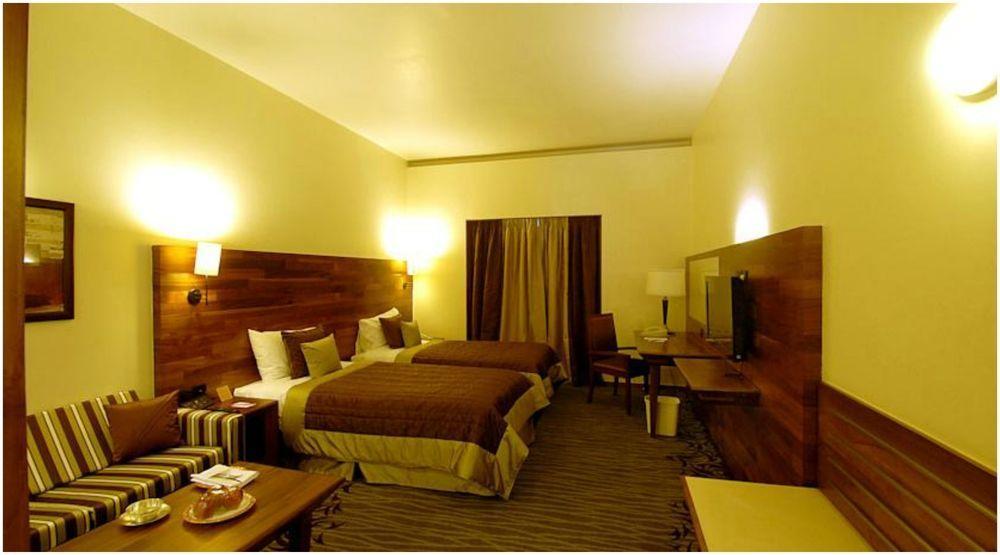 Vits Hotel Pune Eksteriør billede