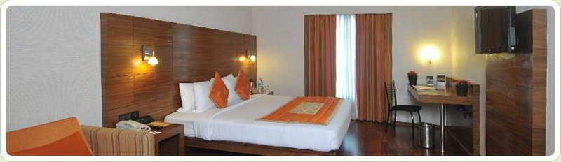 Vits Hotel Pune Eksteriør billede